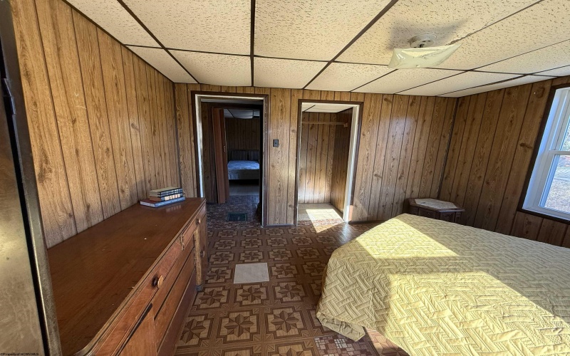 57 Chatham Hill, Farmington, West Virginia 26571, 5 Bedrooms Bedrooms, 8 Rooms Rooms,1 BathroomBathrooms,Single Family Detached,For Sale,Chatham,10160449