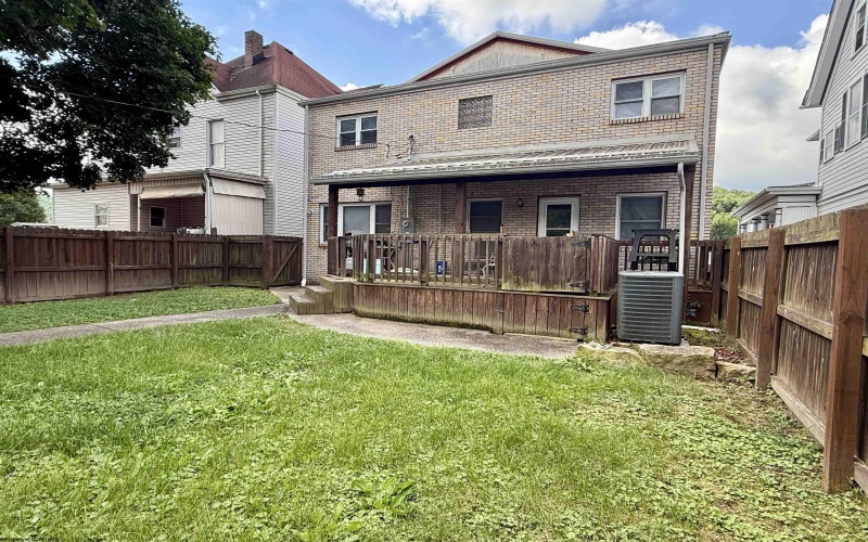 211 McGraw Avenue, Grafton, West Virginia 24701, 4 Bedrooms Bedrooms, 9 Rooms Rooms,3 BathroomsBathrooms,Single Family Detached,For Sale,McGraw,10165364