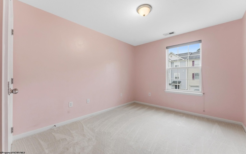 120 Pine Lane, Morgantown, West Virginia 26508, 3 Bedrooms Bedrooms, 8 Rooms Rooms,2 BathroomsBathrooms,Single Family Attached,For Sale,Pine,10165385