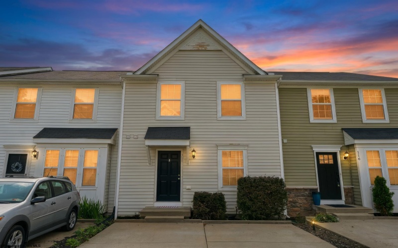 120 Pine Lane, Morgantown, West Virginia 26508, 3 Bedrooms Bedrooms, 8 Rooms Rooms,2 BathroomsBathrooms,Single Family Attached,For Sale,Pine,10165385
