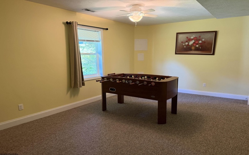 309 Sonoma Way, Morgantown, West Virginia 26505, 4 Bedrooms Bedrooms, 7 Rooms Rooms,3 BathroomsBathrooms,Residential Rentals,For Rent,Sonoma,10165384