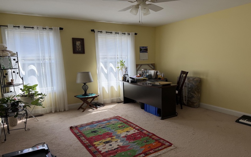 309 Sonoma Way, Morgantown, West Virginia 26505, 4 Bedrooms Bedrooms, 7 Rooms Rooms,3 BathroomsBathrooms,Residential Rentals,For Rent,Sonoma,10165384