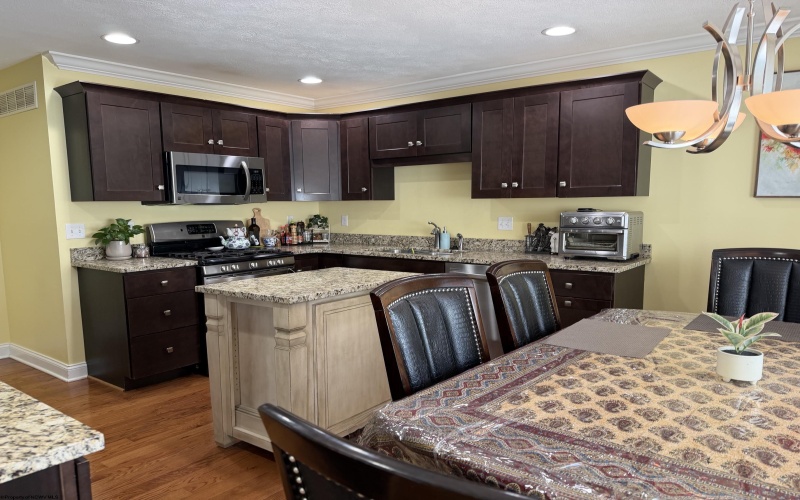 309 Sonoma Way, Morgantown, West Virginia 26505, 4 Bedrooms Bedrooms, 7 Rooms Rooms,3 BathroomsBathrooms,Residential Rentals,For Rent,Sonoma,10165384