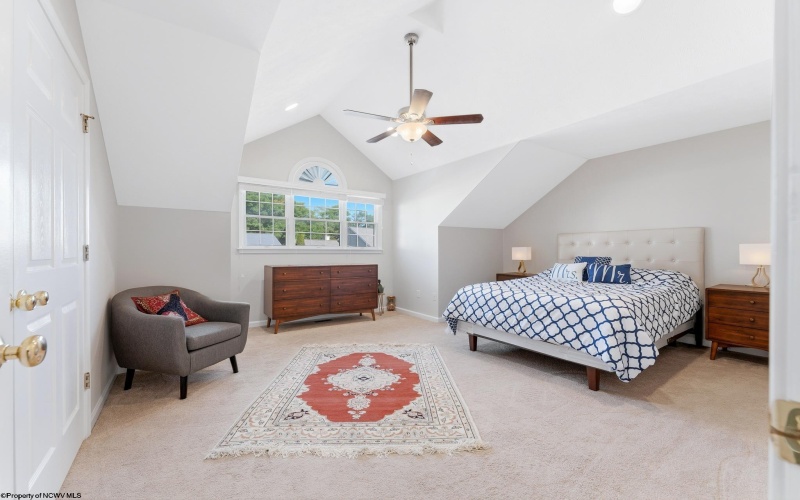 1011 SAINT PAULS Lane, Morgantown, West Virginia 26505, 3 Bedrooms Bedrooms, 9 Rooms Rooms,3 BathroomsBathrooms,Single Family Attached,For Sale,SAINT PAULS,10165375