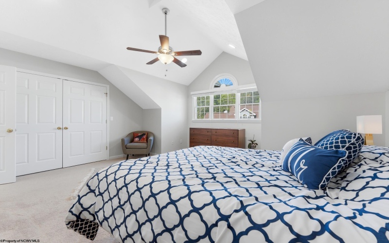 1011 SAINT PAULS Lane, Morgantown, West Virginia 26505, 3 Bedrooms Bedrooms, 9 Rooms Rooms,3 BathroomsBathrooms,Single Family Attached,For Sale,SAINT PAULS,10165375