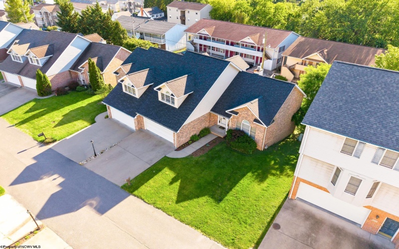 1011 SAINT PAULS Lane, Morgantown, West Virginia 26505, 3 Bedrooms Bedrooms, 9 Rooms Rooms,3 BathroomsBathrooms,Single Family Attached,For Sale,SAINT PAULS,10165375