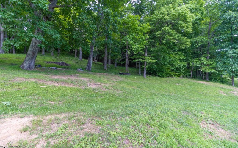 93 Brooke Drive, Grafton, West Virginia 26354, 3 Bedrooms Bedrooms, 8 Rooms Rooms,2 BathroomsBathrooms,Single Family Detached,For Sale,Brooke,10165387
