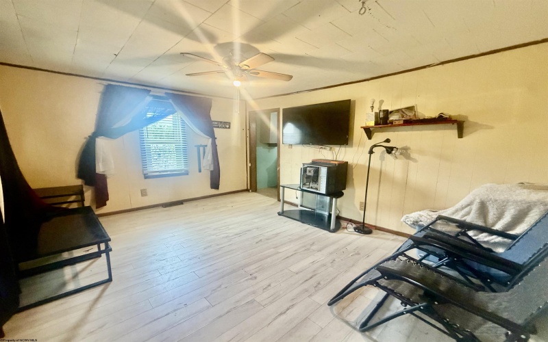 117 Manchin Street, Fairmont, West Virginia 26554, 2 Bedrooms Bedrooms, 4 Rooms Rooms,1 BathroomBathrooms,Single Family Detached,For Sale,Manchin,10165376