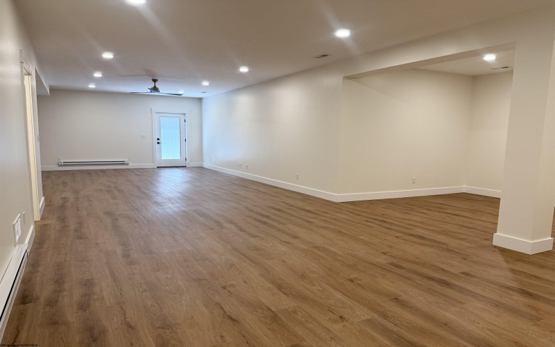 213 Farm Brook Lane, Morgantown, West Virginia 26508, 5 Bedrooms Bedrooms, 9 Rooms Rooms,4 BathroomsBathrooms,Single Family Detached,For Sale,Farm Brook,10165383