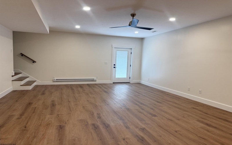213 Farm Brook Lane, Morgantown, West Virginia 26508, 5 Bedrooms Bedrooms, 9 Rooms Rooms,4 BathroomsBathrooms,Single Family Detached,For Sale,Farm Brook,10165383