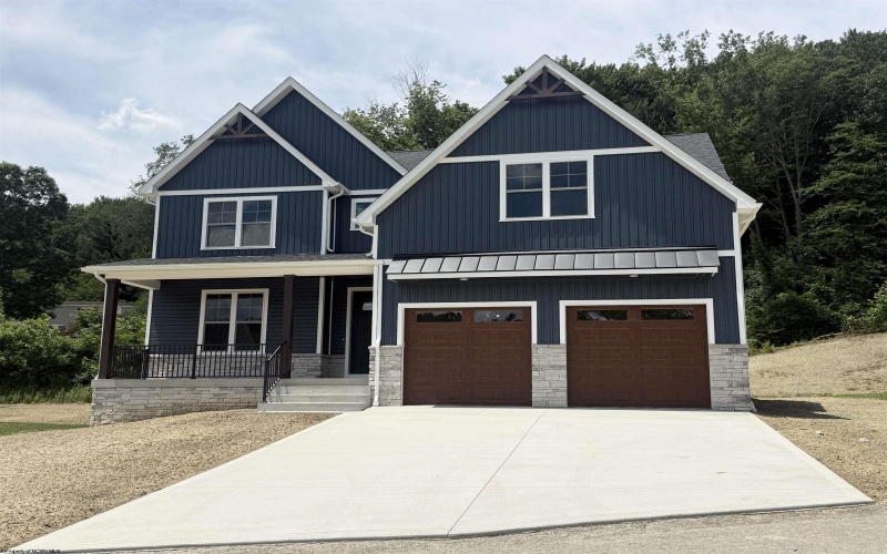 213 Farm Brook Lane, Morgantown, West Virginia 26508, 5 Bedrooms Bedrooms, 9 Rooms Rooms,4 BathroomsBathrooms,Single Family Detached,For Sale,Farm Brook,10165383