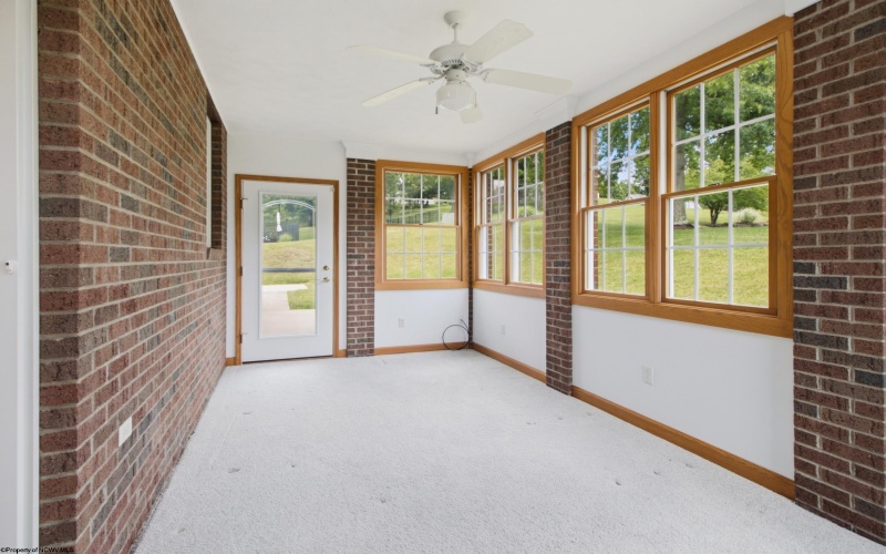 2019 Tanglewood Road, Bridgeport, West Virginia 26330, 4 Bedrooms Bedrooms, 9 Rooms Rooms,2 BathroomsBathrooms,Single Family Detached,For Sale,Tanglewood,10165378