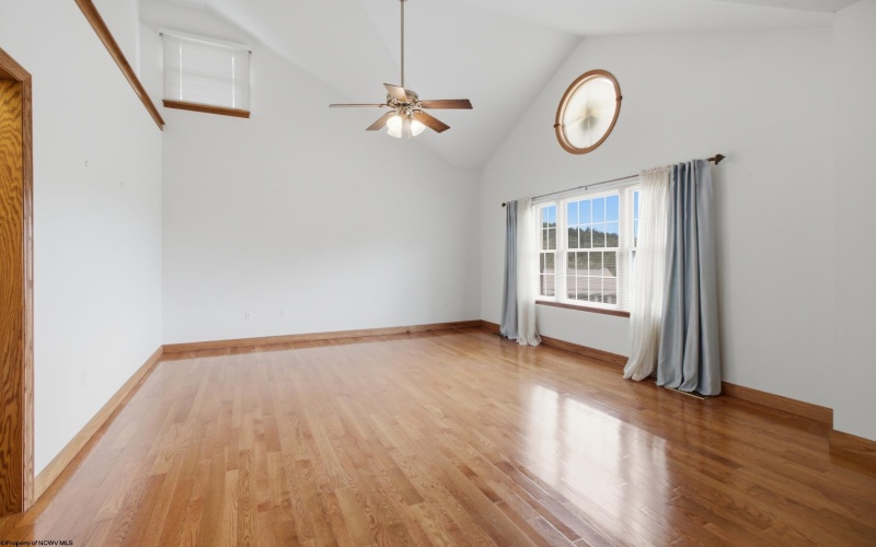 2019 Tanglewood Road, Bridgeport, West Virginia 26330, 4 Bedrooms Bedrooms, 9 Rooms Rooms,2 BathroomsBathrooms,Single Family Detached,For Sale,Tanglewood,10165378