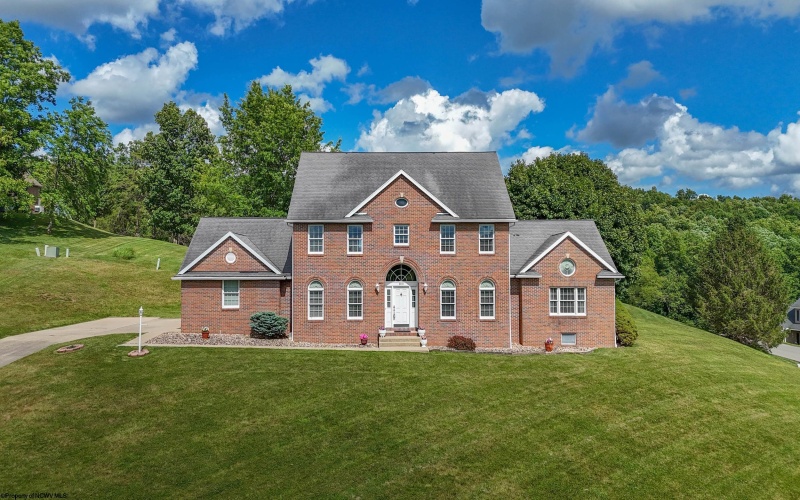 2019 Tanglewood Road, Bridgeport, West Virginia 26330, 4 Bedrooms Bedrooms, 9 Rooms Rooms,2 BathroomsBathrooms,Single Family Detached,For Sale,Tanglewood,10165378