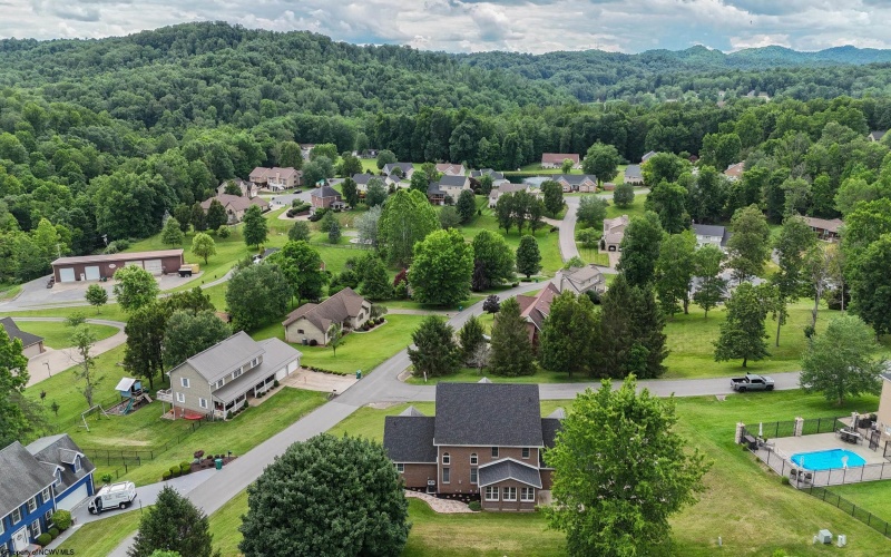 2019 Tanglewood Road, Bridgeport, West Virginia 26330, 4 Bedrooms Bedrooms, 9 Rooms Rooms,2 BathroomsBathrooms,Single Family Detached,For Sale,Tanglewood,10165378