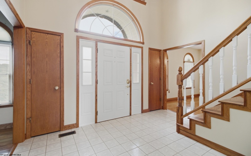 2019 Tanglewood Road, Bridgeport, West Virginia 26330, 4 Bedrooms Bedrooms, 9 Rooms Rooms,2 BathroomsBathrooms,Single Family Detached,For Sale,Tanglewood,10165378