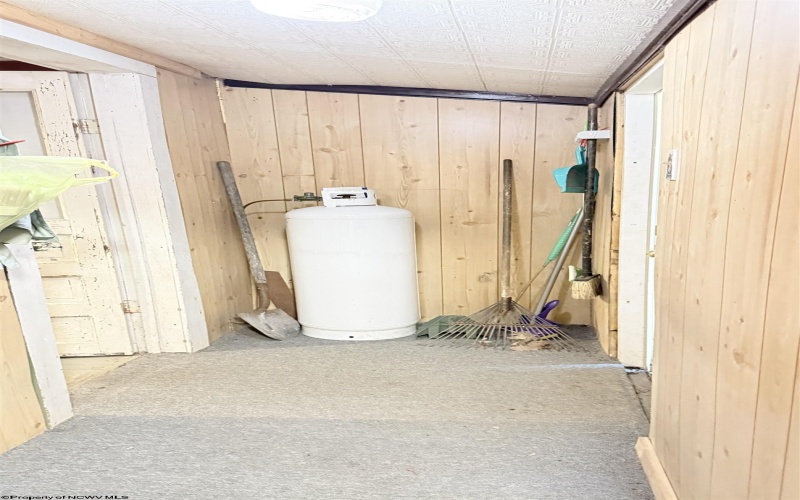 118 Blue Grouse Lane, Montrose, West Virginia 26283, 1 Bedroom Bedrooms, 4 Rooms Rooms,1 BathroomBathrooms,Single Family Detached,For Sale,Blue Grouse,10165374