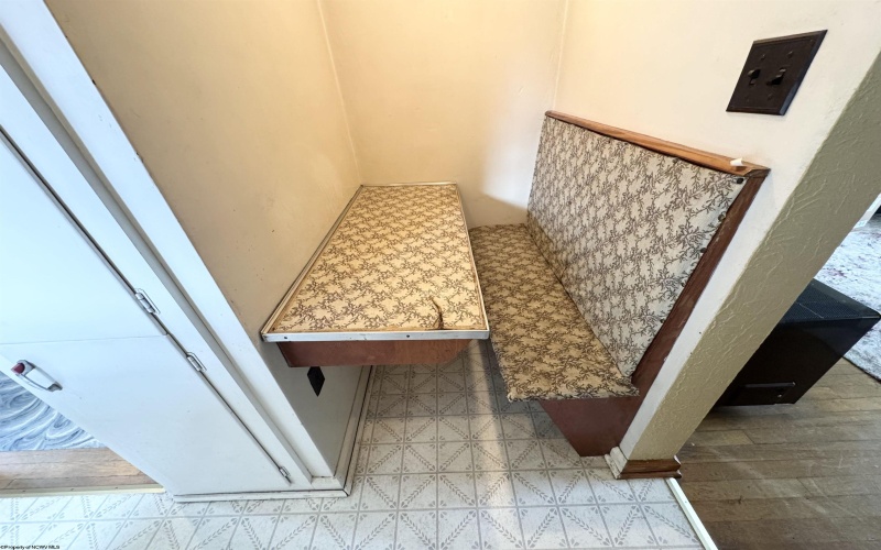207 Florida Avenue, Fairmont, West Virginia 26554, 3 Bedrooms Bedrooms, 8 Rooms Rooms,2 BathroomsBathrooms,Single Family Detached,For Sale,Florida,10165380
