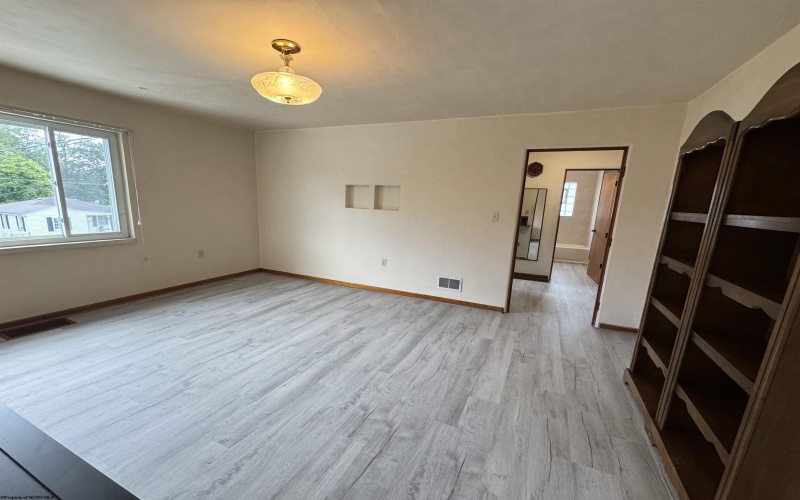 207 Florida Avenue, Fairmont, West Virginia 26554, 3 Bedrooms Bedrooms, 8 Rooms Rooms,2 BathroomsBathrooms,Single Family Detached,For Sale,Florida,10165380
