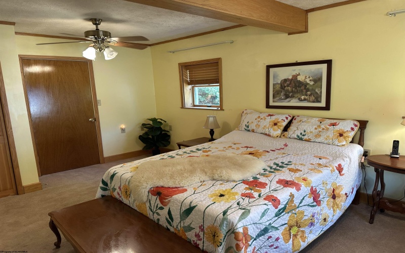 711 Pennsylvania Avenue, Bridgeport, West Virginia 26330, 4 Bedrooms Bedrooms, 12 Rooms Rooms,3 BathroomsBathrooms,Single Family Detached,For Sale,Pennsylvania,10165382