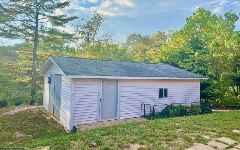 711 Pennsylvania Avenue, Bridgeport, West Virginia 26330, 4 Bedrooms Bedrooms, 12 Rooms Rooms,3 BathroomsBathrooms,Single Family Detached,For Sale,Pennsylvania,10165382