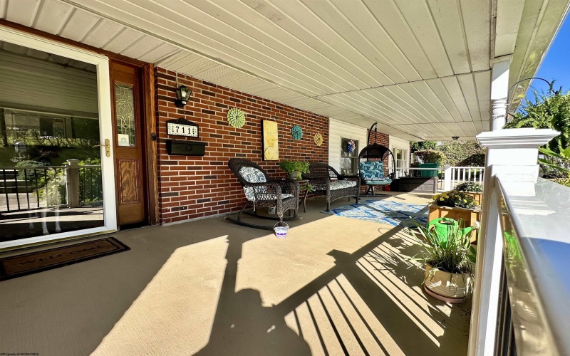 711 Pennsylvania Avenue, Bridgeport, West Virginia 26330, 4 Bedrooms Bedrooms, 12 Rooms Rooms,3 BathroomsBathrooms,Single Family Detached,For Sale,Pennsylvania,10165382