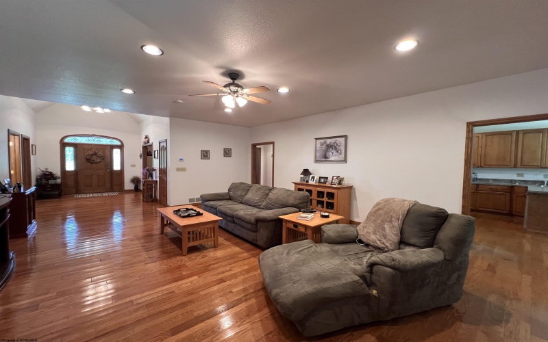 129 Bosworth Drive, Elkins, West Virginia 26241, 5 Bedrooms Bedrooms, 12 Rooms Rooms,4 BathroomsBathrooms,Single Family Detached,For Sale,Bosworth,10165389