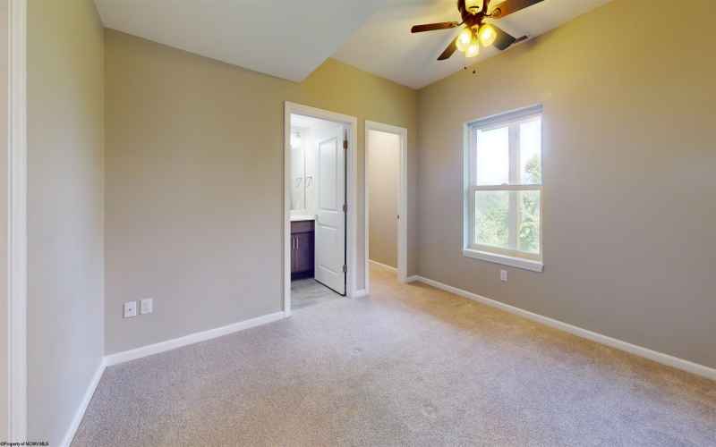 132 Landing Drive, Morgantown, West Virginia 26508, 4 Bedrooms Bedrooms, 10 Rooms Rooms,3 BathroomsBathrooms,Single Family Detached,For Sale,Landing,10165388