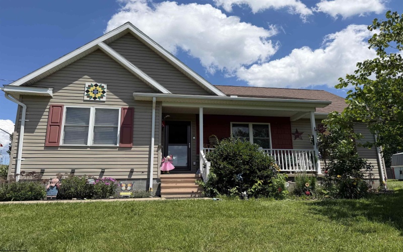 36 Sunny Acres Drive, French Creek, West Virginia 26218, 3 Bedrooms Bedrooms, 6 Rooms Rooms,2 BathroomsBathrooms,Single Family Detached,For Sale,Sunny Acres,10165402