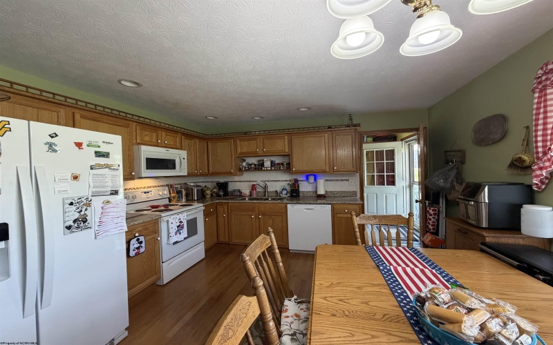 36 Sunny Acres Drive, French Creek, West Virginia 26218, 3 Bedrooms Bedrooms, 6 Rooms Rooms,2 BathroomsBathrooms,Single Family Detached,For Sale,Sunny Acres,10165402