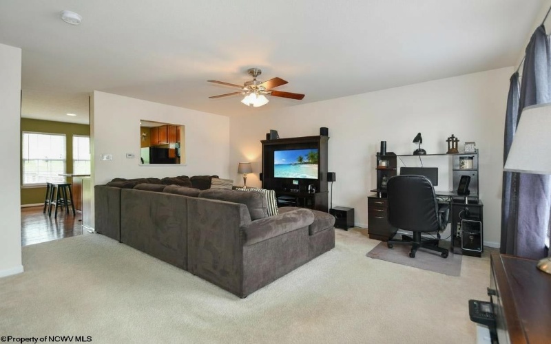 320 Falcon Run, Morgantown, West Virginia 26508, 3 Bedrooms Bedrooms, 8 Rooms Rooms,2 BathroomsBathrooms,Single Family Attached,For Sale,Falcon,10165395