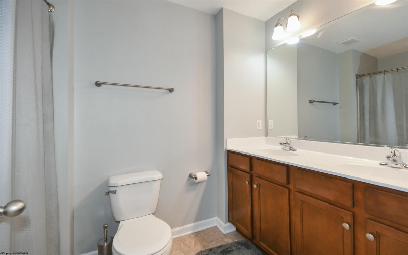 320 Falcon Run, Morgantown, West Virginia 26508, 3 Bedrooms Bedrooms, 8 Rooms Rooms,2 BathroomsBathrooms,Single Family Attached,For Sale,Falcon,10165395