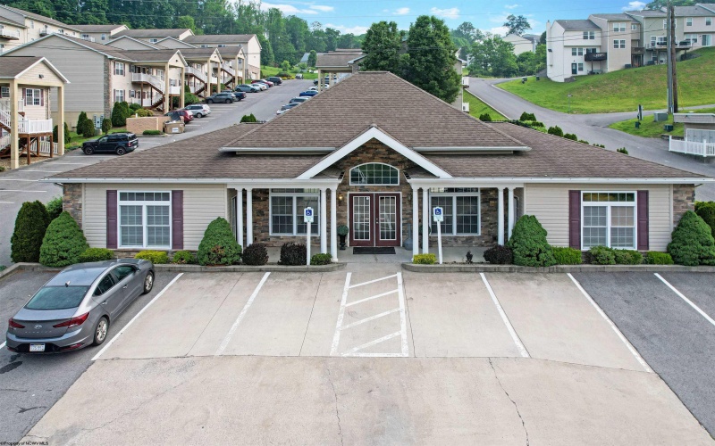 320 Falcon Run, Morgantown, West Virginia 26508, 3 Bedrooms Bedrooms, 8 Rooms Rooms,2 BathroomsBathrooms,Single Family Attached,For Sale,Falcon,10165395