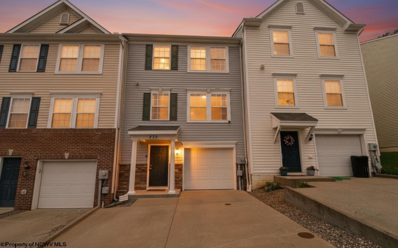 320 Falcon Run, Morgantown, West Virginia 26508, 3 Bedrooms Bedrooms, 8 Rooms Rooms,2 BathroomsBathrooms,Single Family Attached,For Sale,Falcon,10165395