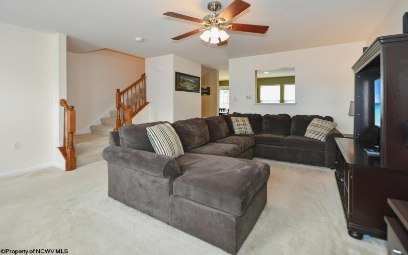 320 Falcon Run, Morgantown, West Virginia 26508, 3 Bedrooms Bedrooms, 8 Rooms Rooms,2 BathroomsBathrooms,Single Family Attached,For Sale,Falcon,10165395