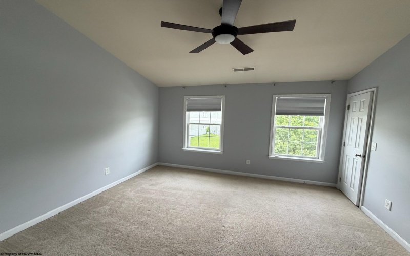 34 Robin Lane, Morgantown, West Virginia 26508, 3 Bedrooms Bedrooms, 7 Rooms Rooms,2 BathroomsBathrooms,Single Family Attached,For Sale,Robin,10165401