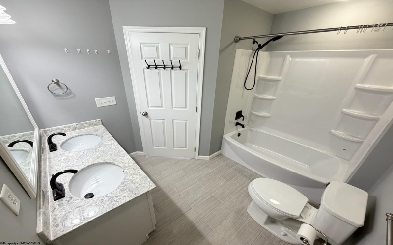 34 Robin Lane, Morgantown, West Virginia 26508, 3 Bedrooms Bedrooms, 7 Rooms Rooms,2 BathroomsBathrooms,Single Family Attached,For Sale,Robin,10165401