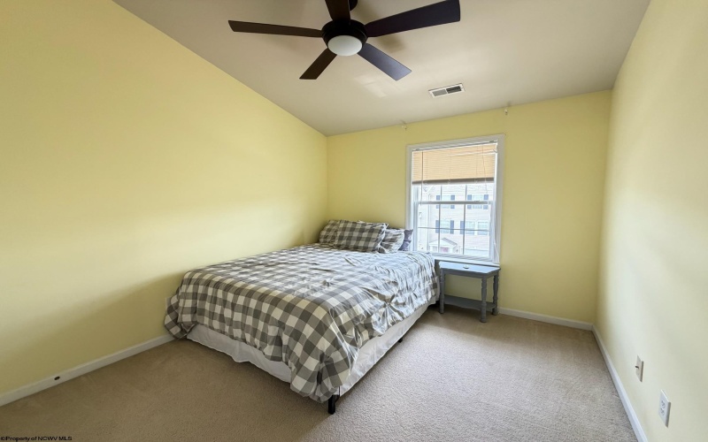 34 Robin Lane, Morgantown, West Virginia 26508, 3 Bedrooms Bedrooms, 7 Rooms Rooms,2 BathroomsBathrooms,Single Family Attached,For Sale,Robin,10165401