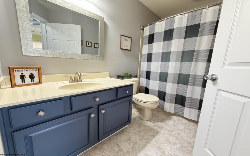 34 Robin Lane, Morgantown, West Virginia 26508, 3 Bedrooms Bedrooms, 7 Rooms Rooms,2 BathroomsBathrooms,Single Family Attached,For Sale,Robin,10165401