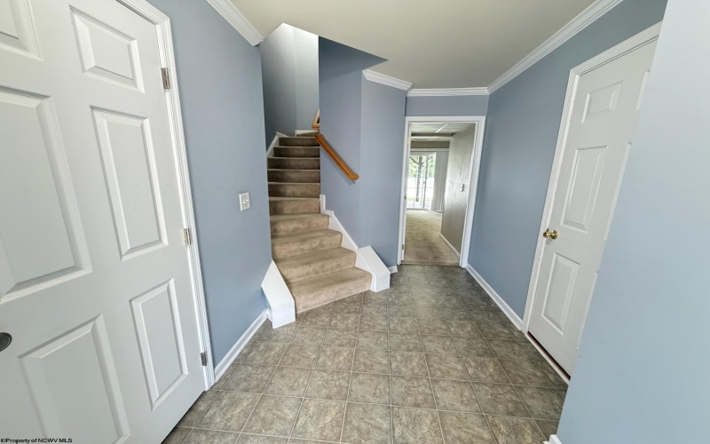 34 Robin Lane, Morgantown, West Virginia 26508, 3 Bedrooms Bedrooms, 7 Rooms Rooms,2 BathroomsBathrooms,Single Family Attached,For Sale,Robin,10165401