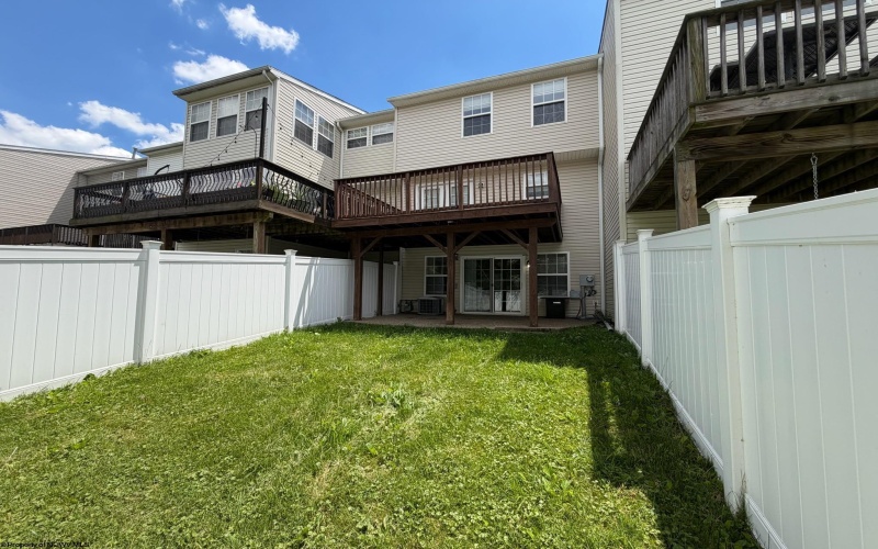 34 Robin Lane, Morgantown, West Virginia 26508, 3 Bedrooms Bedrooms, 7 Rooms Rooms,2 BathroomsBathrooms,Single Family Attached,For Sale,Robin,10165401