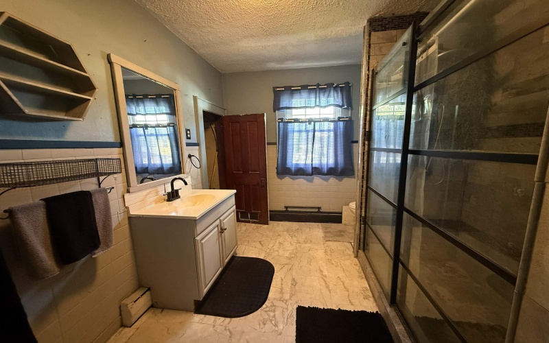 15 Locust Street, Elkins, West Virginia 26241, 3 Bedrooms Bedrooms, 6 Rooms Rooms,1 BathroomBathrooms,Single Family Detached,For Sale,Locust,10165398