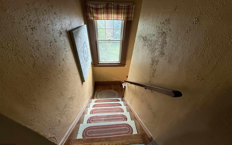 15 Locust Street, Elkins, West Virginia 26241, 3 Bedrooms Bedrooms, 6 Rooms Rooms,1 BathroomBathrooms,Single Family Detached,For Sale,Locust,10165398