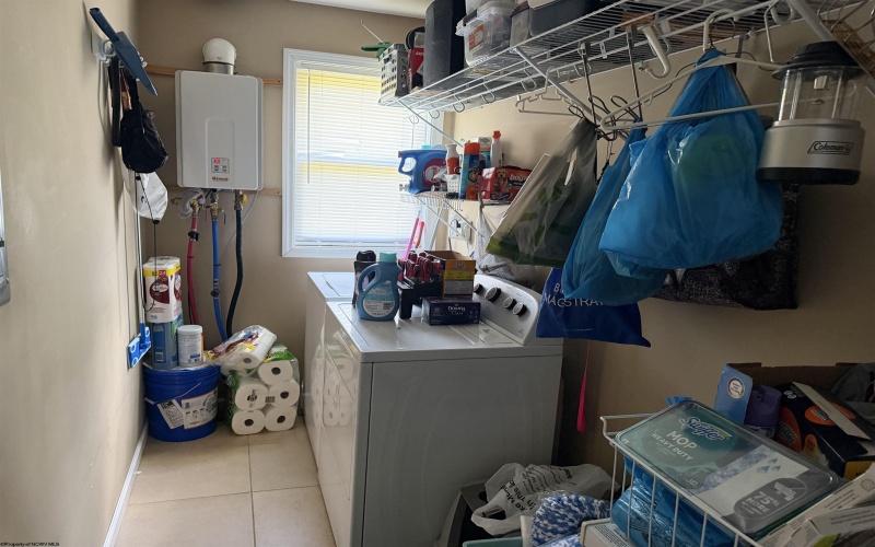 72 Hillcrest Place, Belington, West Virginia 26250, 3 Bedrooms Bedrooms, 6 Rooms Rooms,2 BathroomsBathrooms,Single Family Detached,For Sale,Hillcrest,10165397