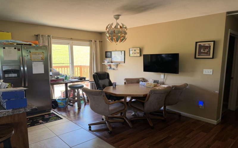 72 Hillcrest Place, Belington, West Virginia 26250, 3 Bedrooms Bedrooms, 6 Rooms Rooms,2 BathroomsBathrooms,Single Family Detached,For Sale,Hillcrest,10165397