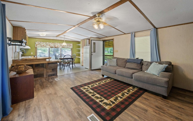 447 Dogwood Trail, Napier, West Virginia 26631, 2 Bedrooms Bedrooms, 5 Rooms Rooms,1 BathroomBathrooms,Single Family Detached,For Sale,Dogwood,10165390