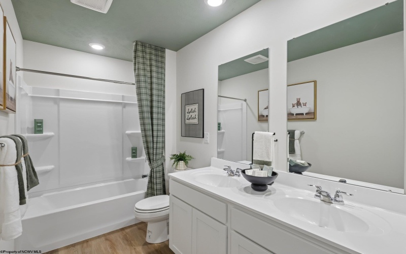 19 Vision Drive, Fairmont, West Virginia 26554, 4 Bedrooms Bedrooms, 8 Rooms Rooms,2 BathroomsBathrooms,Single Family Detached,For Sale,Vision,10165394