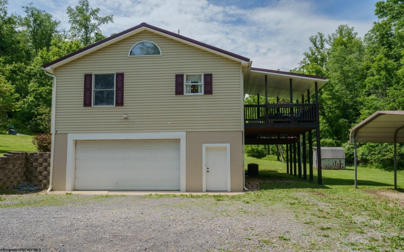270 Taylortown Road, Maidsville, West Virginia 26541, 3 Bedrooms Bedrooms, 10 Rooms Rooms,3 BathroomsBathrooms,Single Family Detached,For Sale,Taylortown,10165404