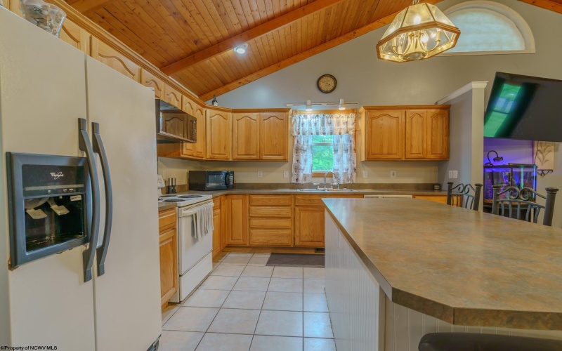 270 Taylortown Road, Maidsville, West Virginia 26541, 3 Bedrooms Bedrooms, 10 Rooms Rooms,3 BathroomsBathrooms,Single Family Detached,For Sale,Taylortown,10165404