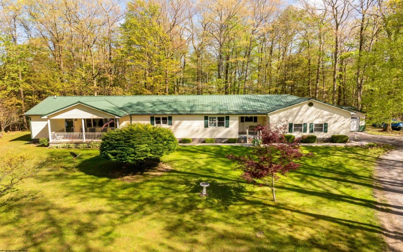 100 Youghiogheny Drive, Aurora, West Virginia 26705, 3 Bedrooms Bedrooms, 7 Rooms Rooms,2 BathroomsBathrooms,Single Family Detached,For Sale,Youghiogheny,10164913 100 Youghiogheny Drive, Aurora, West Virginia 26705, 3 Bedrooms Bedrooms, 7 Rooms Rooms,2 BathroomsBathrooms,Single Family Detached,For Sale,Youghiogheny,10164913